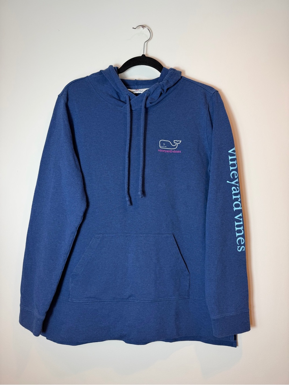 Vineyard Vines Blue Pullover Hoodie with Sleeve Logo Size Medium